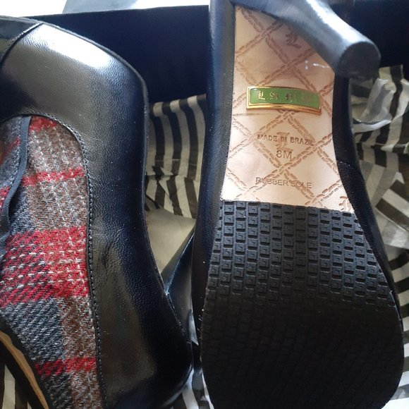 L.A.M.B Essex Platform Heels with original box! - Picture 3 of 5